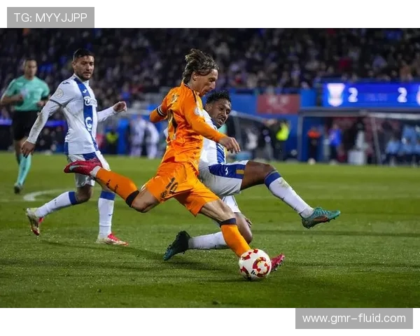 卡马文加深情告别魔笛感谢传奇指引称其皇马精神永远流传 卡马文加深情告别魔笛感谢传奇指引称其皇马精神永远流传